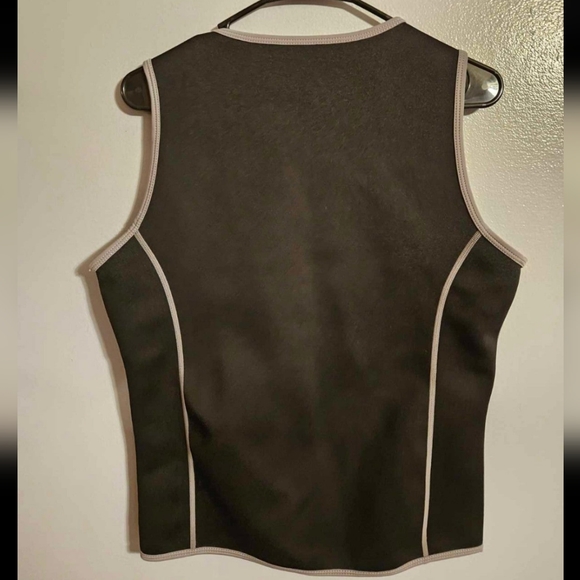 SaunaFX Athletic Vest - Picture 2 of 3